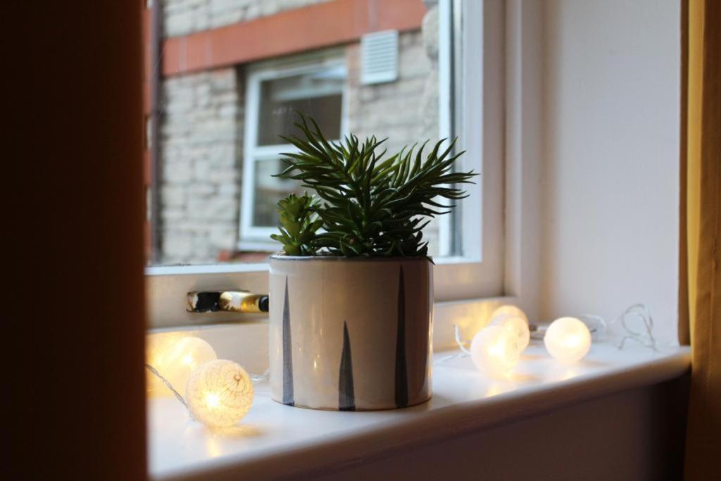 Cheery Craigie Ground Floor Apartment Perth Kültér fotó
